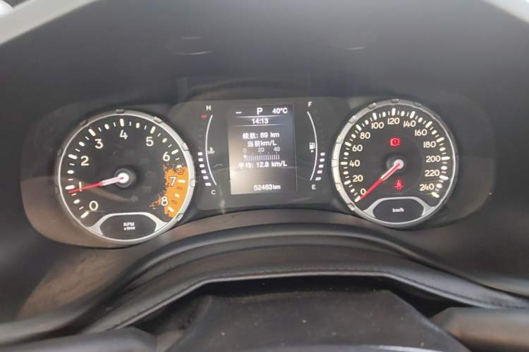 Used Jeep Renegade 2017 180T Automatic High-Energy Version Instrument Cluster