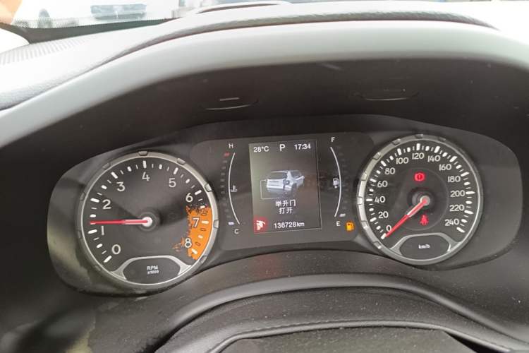 Used Jeep Renegade 2017 180T Automatic High-Energy Version Instrument Cluster