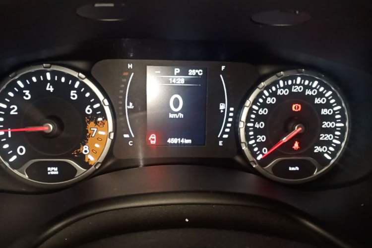 Used Jeep Renegade 2017 180T Automatic High-Energy Version Instrument Cluster