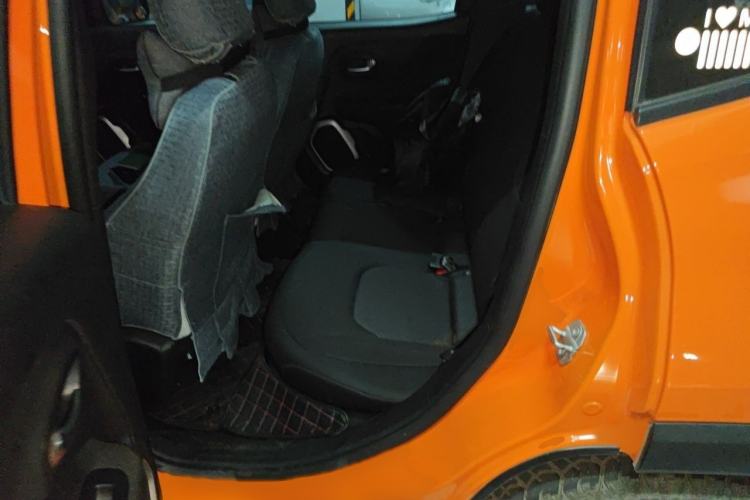 Used Jeep Renegade 2017 180T Automatic Jingneng Edition Interior 4
