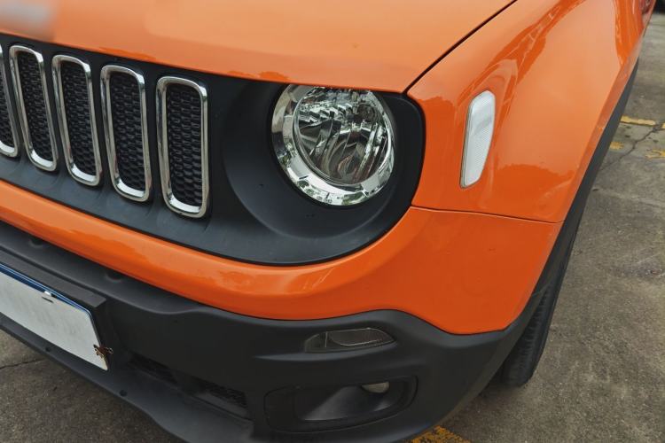 Used Jeep Renegade 2017 180T Automatic Kinetic Edition+ Left Front Headlight