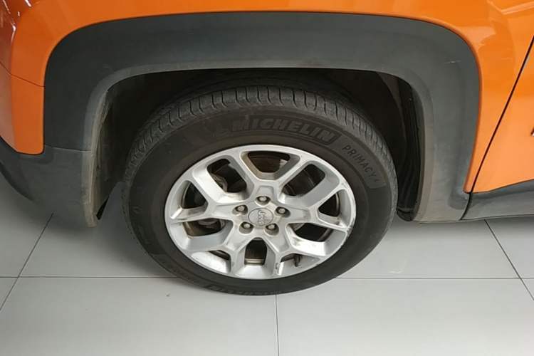 Used Jeep Renegade 2017 180T Automatic High-Energy Version Left Front Wheel Hub