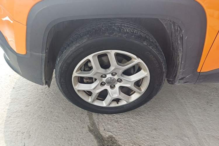 Used Jeep Renegade 2017 180T Automatic High-Energy Version Left Front Wheel Hub