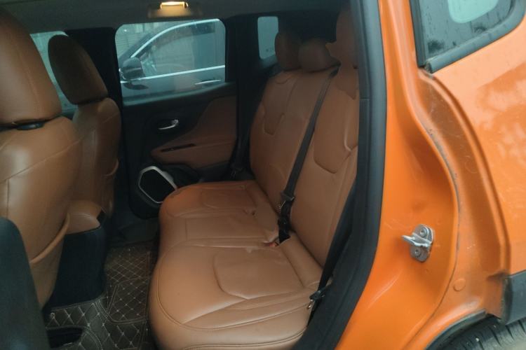 Used Jeep Renegade 2017 180T Automatic Jingneng Edition Left Rear Seat