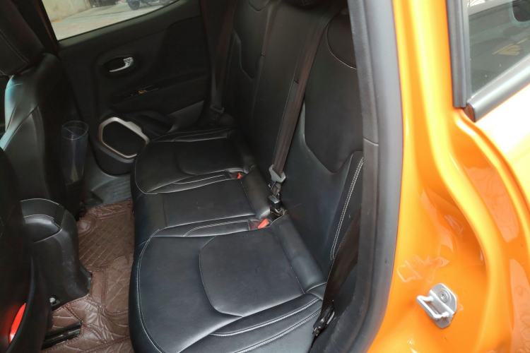 Used Jeep Renegade 2017 180T Automatic High-Energy Version Left Rear Seat