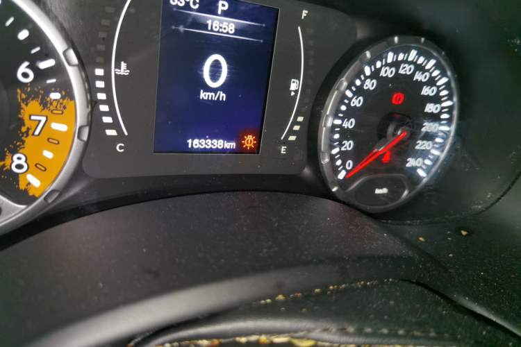 Used Jeep Renegade 2017 180T Automatic Kinetic Edition+ Odometer Close Up