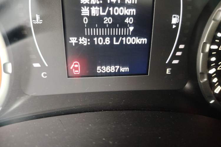 Used Jeep Renegade 2017 180T Automatic High-Energy Version Odometer Close Up
