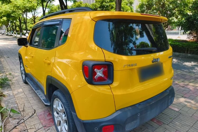 Used Jeep Renegade 2017 180T Automatic High-Energy Version Rear Left 45 Deg