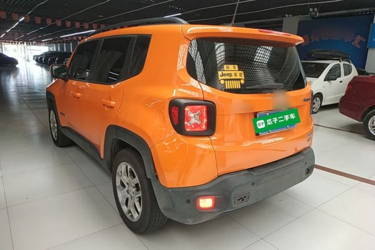 Used Jeep Renegade 2017 180T Automatic High-Energy Version Rear Left 45 Deg