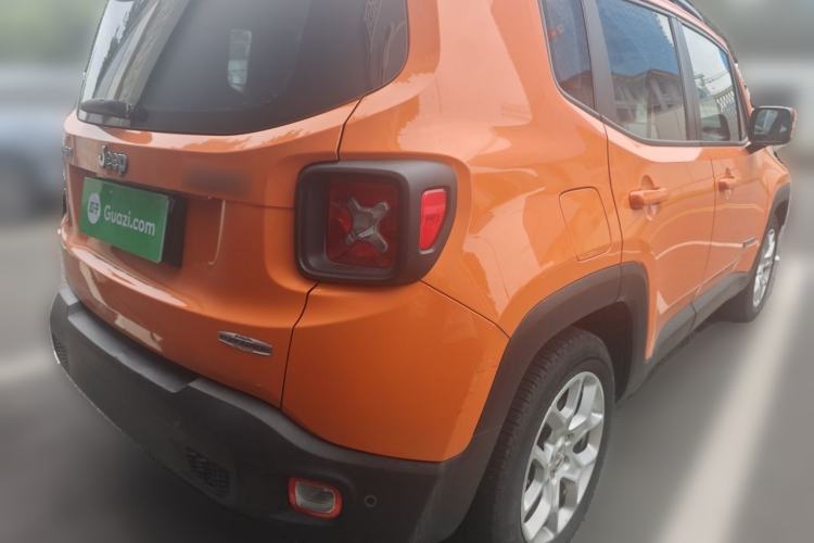 Used Jeep Renegade 2017 180T Automatic High-Energy Version Rear Right 45 Deg