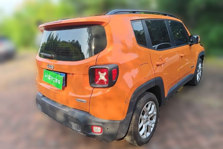 Used Jeep Renegade 2017 180T Automatic High-Energy Version Rear Right 45 Deg