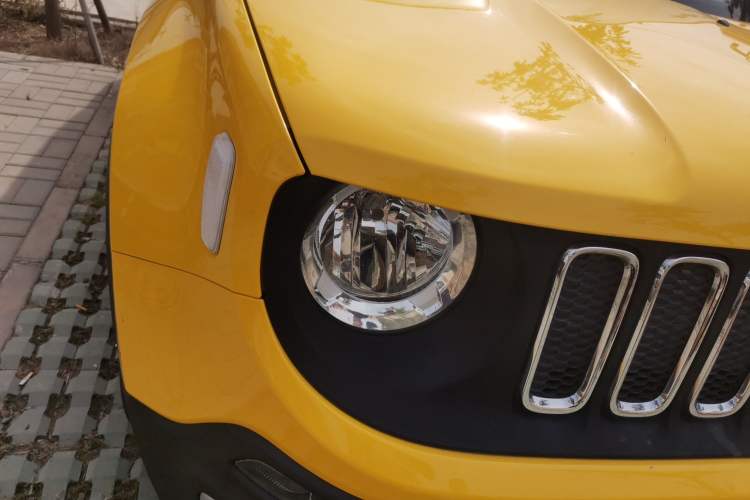 Used Jeep Renegade 2017 180T Automatic Jingneng Edition Right Front Headlight