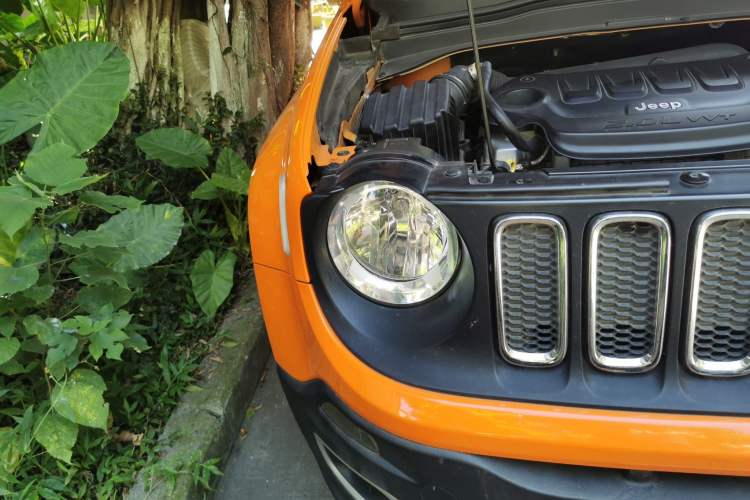 Used Jeep Renegade 2017 180TS Automatic Four-Wheel Drive Superior Edition Right Front Headlight