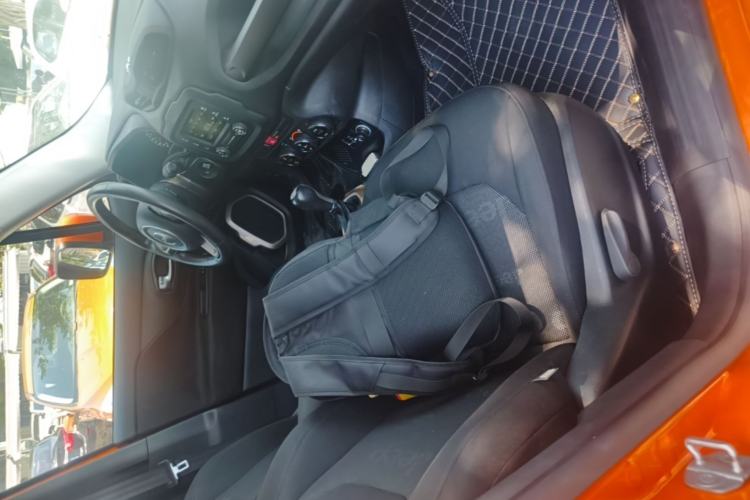 Used Jeep Renegade 2017 180T Automatic Jingneng Edition Right Front Seat