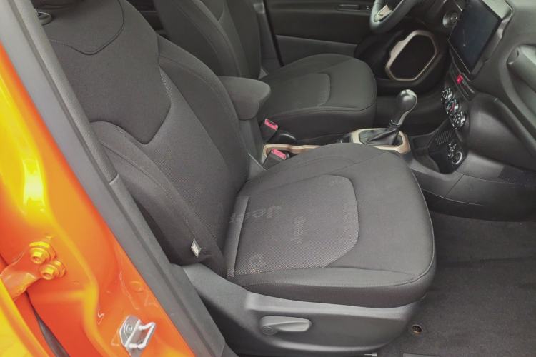 Used Jeep Renegade 2017 180T Automatic Kinetic Edition+ Right Front Seat