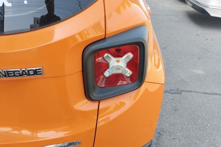 Used Jeep Renegade 2017 180T Automatic High-Energy Version Right Rear Taillight