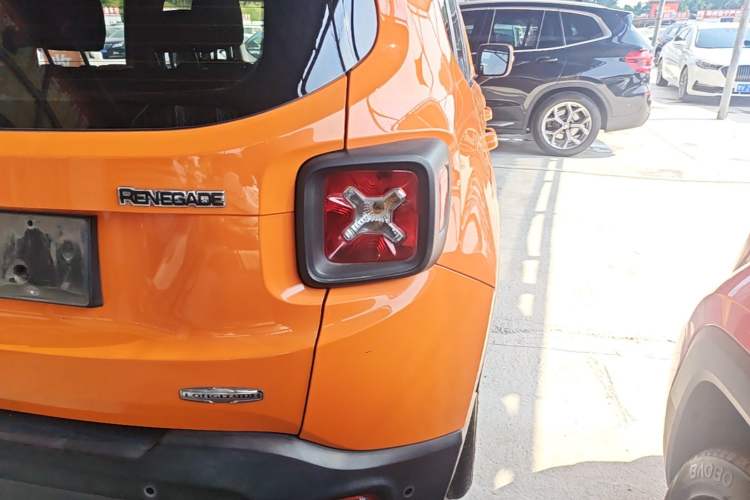 Used Jeep Renegade 2017 180T Automatic High-Energy Version Right Rear Taillight