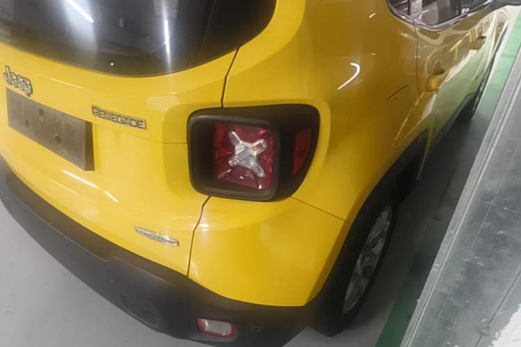 Used Jeep Renegade 2017 180T Automatic Jingneng Edition Right Rear Taillight