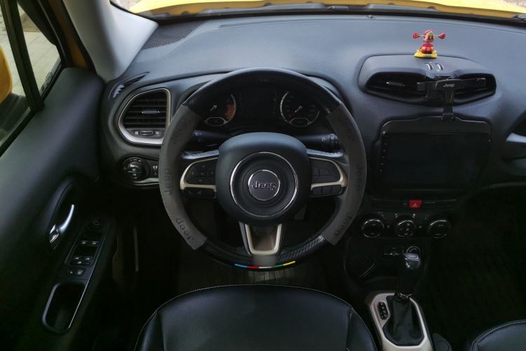 Used Jeep Renegade 2017 180T Automatic Jingneng Edition Steering Wheel