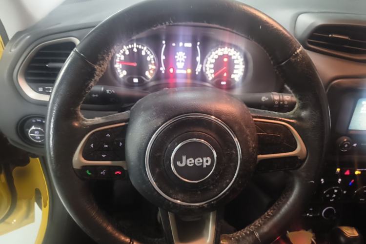 Used Jeep Renegade 2017 180T Automatic Jingneng Edition Steering Wheel