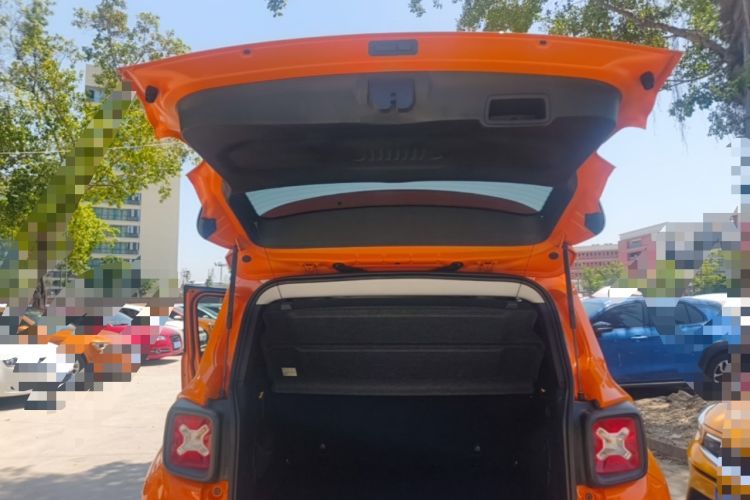 Used Jeep Renegade 2017 180T Automatic Jingneng Edition Trunk