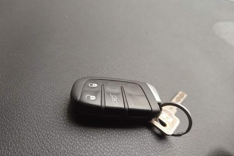 Used Jeep Renegade 2017 180T Automatic Jingneng Edition Vehicle Key