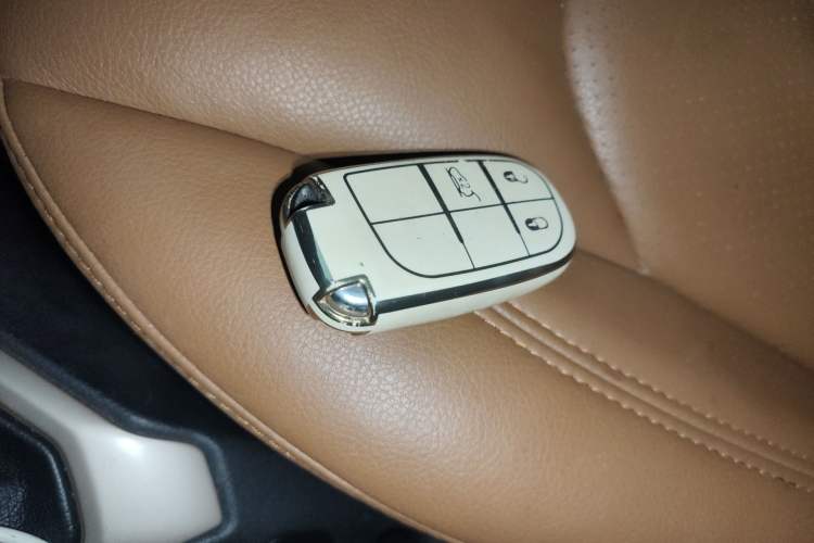 Used Jeep Renegade 2017 180T Automatic Jingneng Edition Vehicle Key