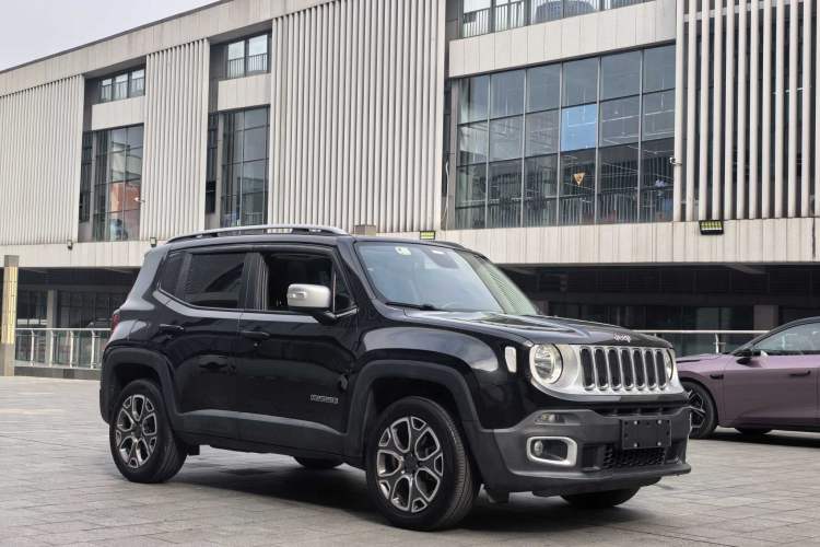 Used Jeep Renegade 2018 Connected Large Screen Version 180TS Automatic Four-Wheel Drive All-Terrain Version Exterior 3