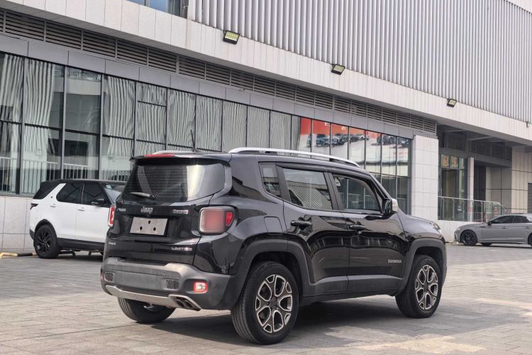 Used Jeep Renegade 2018 Connected Large Screen Version 180TS Automatic Four-Wheel Drive All-Terrain Version Exterior 4