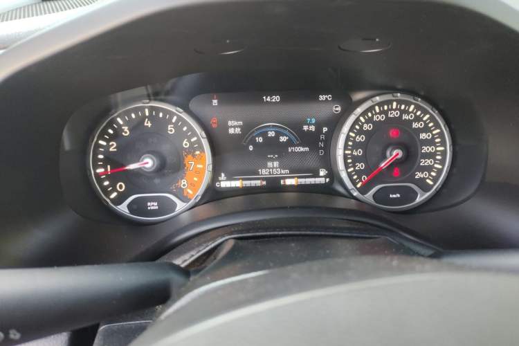 Used Jeep Renegade 2018 Connected Large Screen Version 180TS Automatic Four-Wheel Drive All-Terrain Version Instrument Cluster