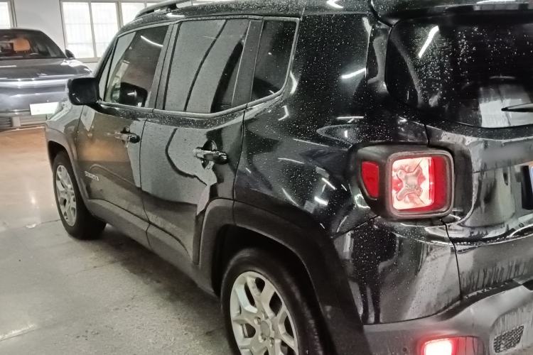 Used Jeep Renegade 2018 Connected Large Screen Version 180T Automatic High-Energy Edition Left Side