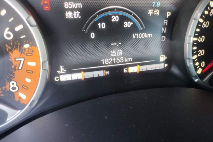 Used Jeep Renegade 2018 Connected Large Screen Version 180TS Automatic Four-Wheel Drive All-Terrain Version Odometer Close Up