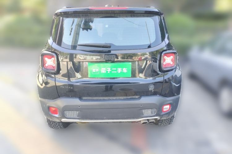 Used Jeep Renegade 2018 Connected Large Screen Version 180TS Automatic Four-Wheel Drive All-Terrain Version Rear
