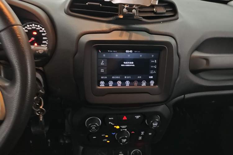 Used Jeep Renegade 2018 Connected Large Screen Version 180T Automatic High-Energy Edition Audio And AC Panel