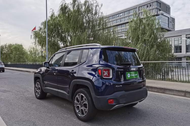 Used Jeep Renegade 2018 Connected Large Screen Version 180TS Automatic Four-Wheel Drive All-Terrain Version Exterior 5