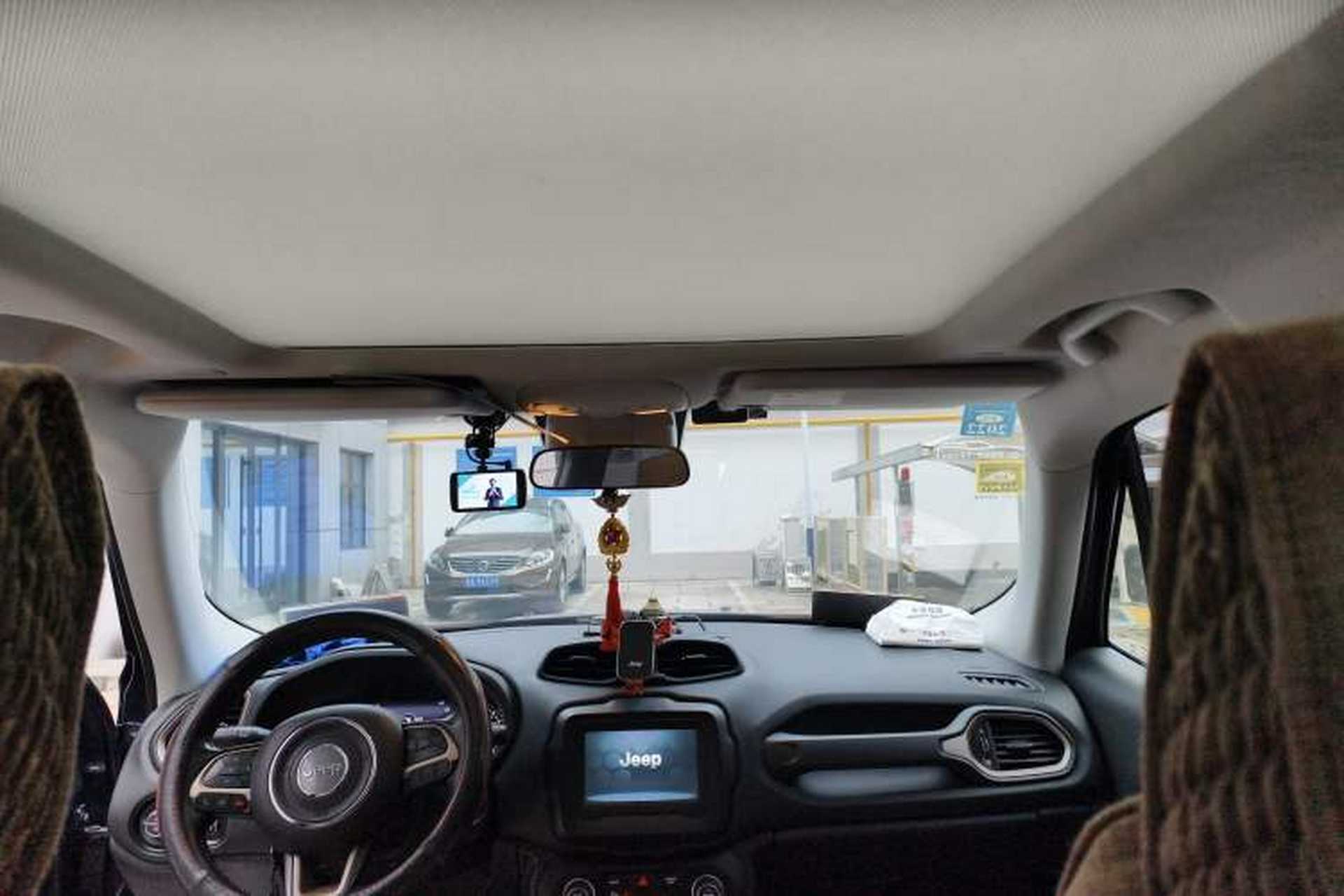Used Jeep Renegade 2018 Connected Large Screen Version 180T Automatic Smart Version Headliner