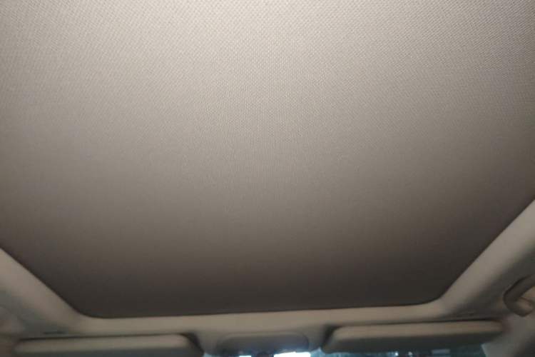 Used Jeep Renegade 2018 Connected Large Screen Version 180T Automatic High-Energy Edition Headliner