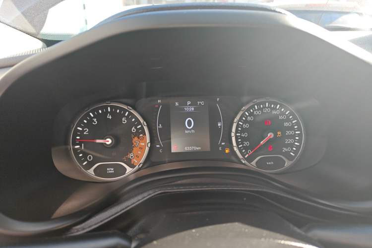 Used Jeep Renegade 2018 Connected Large Screen Version 180T Automatic High-Energy Edition Instrument Cluster