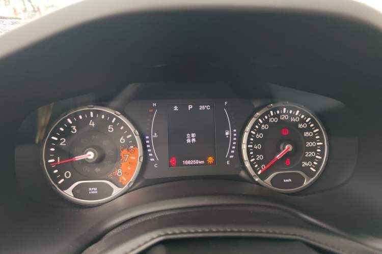 Used Jeep Renegade 2018 Connected Large Screen Version 180T Automatic High-Energy Edition Instrument Cluster