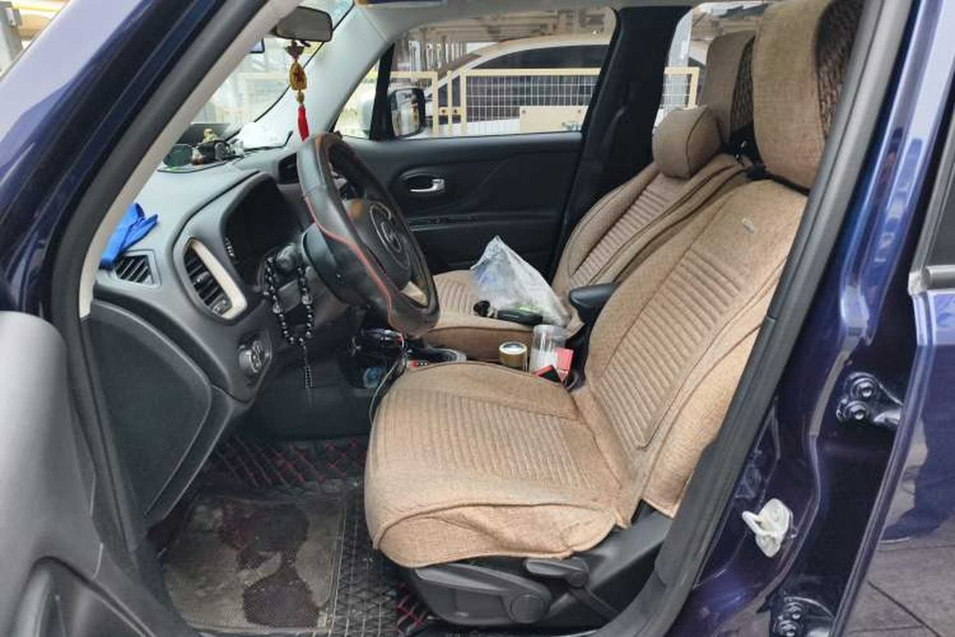 Used Jeep Renegade 2018 Connected Large Screen Version 180T Automatic Smart Version Left Front Seat