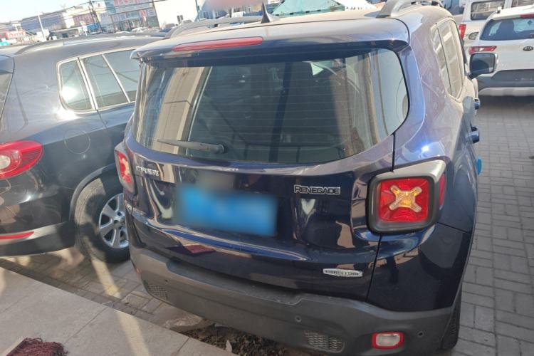 Used Jeep Renegade 2018 Connected Large Screen Version 180T Automatic High-Energy Edition Rear