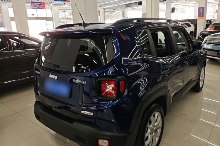 Used Jeep Renegade 2018 Connected Large Screen Version 180T Automatic High-Energy Edition Rear Right 45 Deg