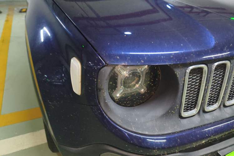Used Jeep Renegade 2018 Connected Large Screen Version 180T Automatic High-Energy Edition Right Front Headlight