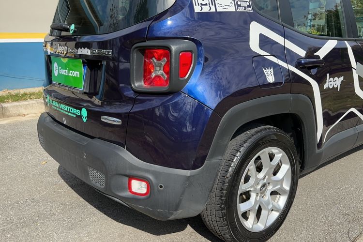 Used Jeep Renegade 2018 Connected Large Screen Version 180T Automatic High-Energy Edition Right Rear Taillight