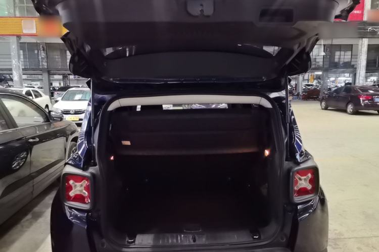 Used Jeep Renegade 2018 Connected Large Screen Version 180T Automatic High-Energy Edition Trunk