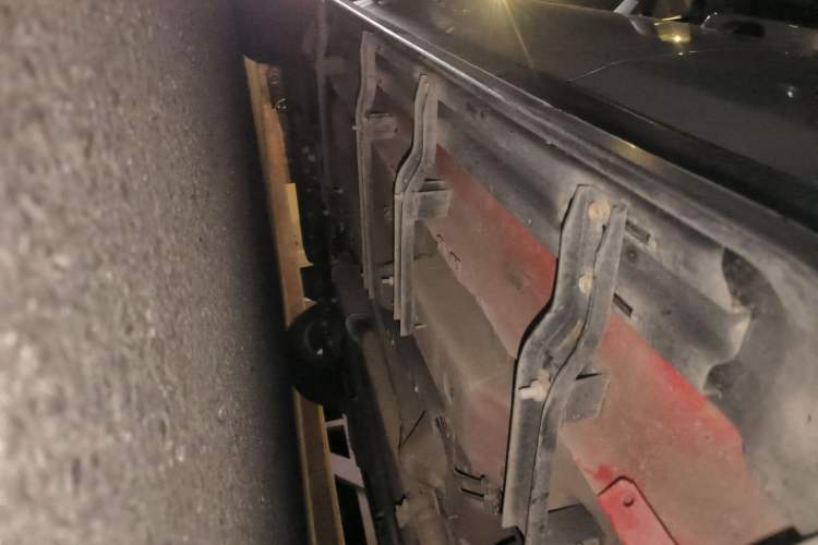 Used Jeep Renegade 2018 Connected Large Screen Version 180T Automatic Jingneng Version Chassis Rear Left