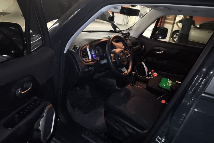 Used Jeep Renegade 2018 Connected Large Screen Version 180T Automatic Jingneng Version Driver Seat