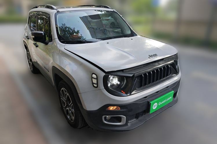Used Jeep Renegade 2018 Connected Large Screen Version 180T Automatic Smart Version Exterior 2