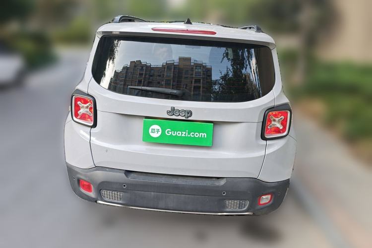 Used Jeep Renegade 2018 Connected Large Screen Version 180T Automatic Smart Version Exterior 4
