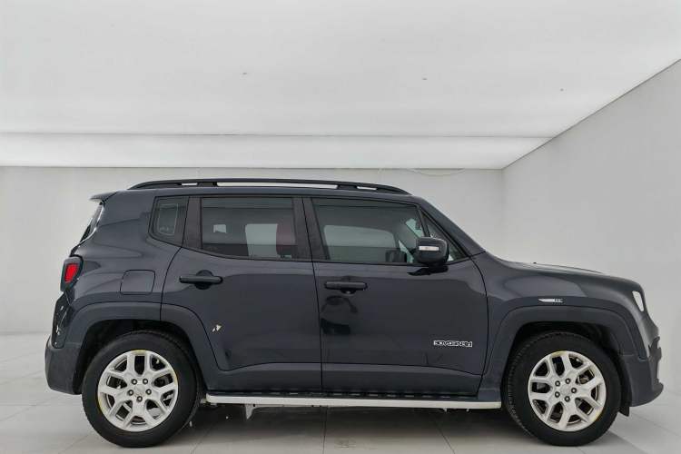 Used Jeep Renegade 2018 Connected Large Screen Version 180T Automatic Jingneng Version Exterior 6